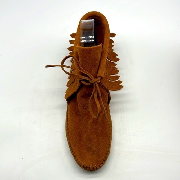 Minnetonka - Brown Suede Fringe Ankle Boot Moccasins With Suede Tie Size 6.5 - Picture 3 of 15